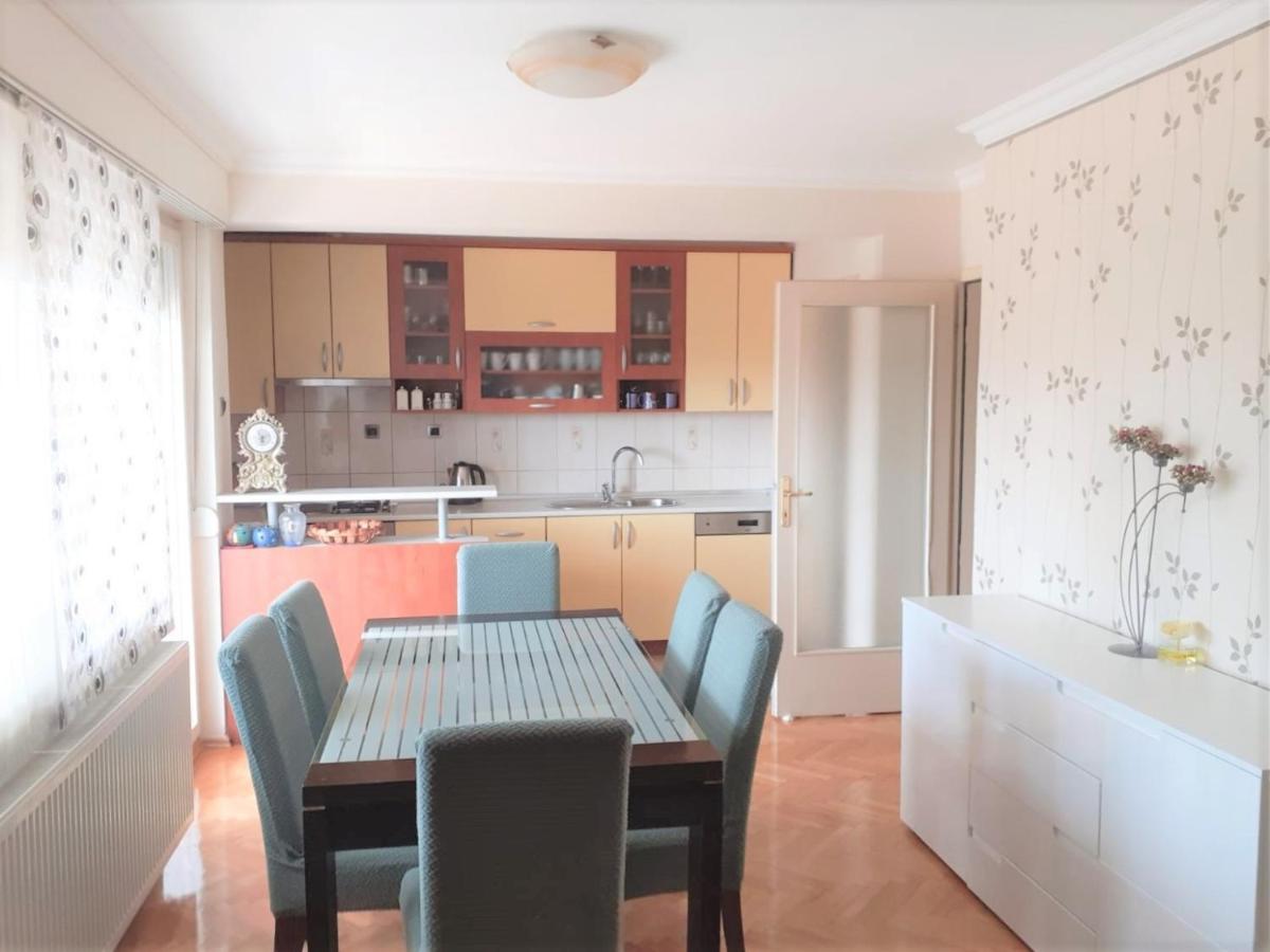 Spacious 80M2 Apartment In The Center Liyubuşka Dış mekan fotoğraf
