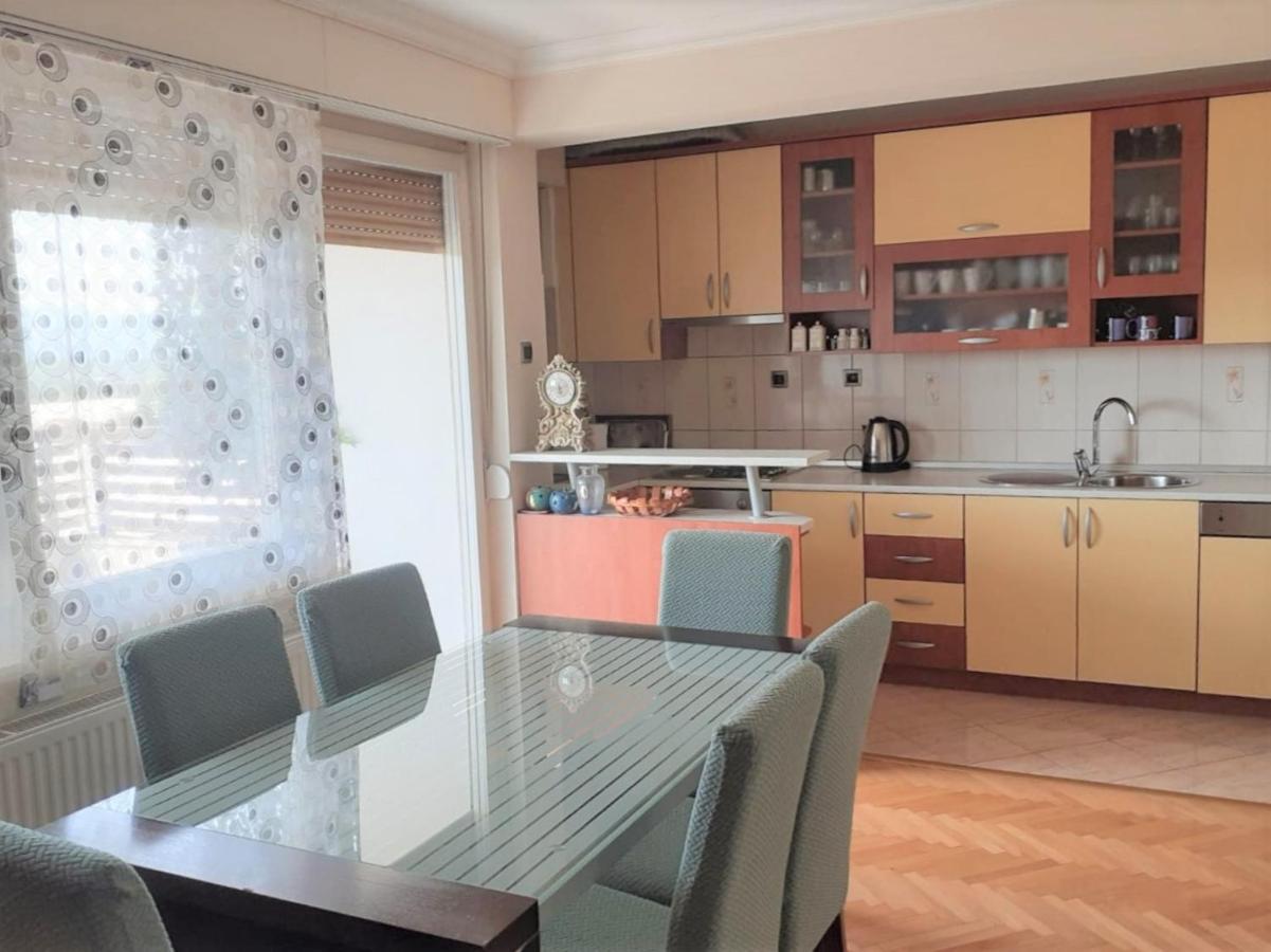 Spacious 80M2 Apartment In The Center Liyubuşka Dış mekan fotoğraf